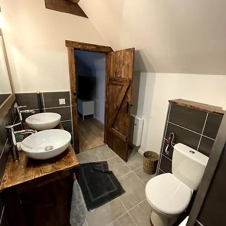 Semesterbostad Du Pays-de-salers, Cantal, Classe 1* Saint-Projet-de-Salers